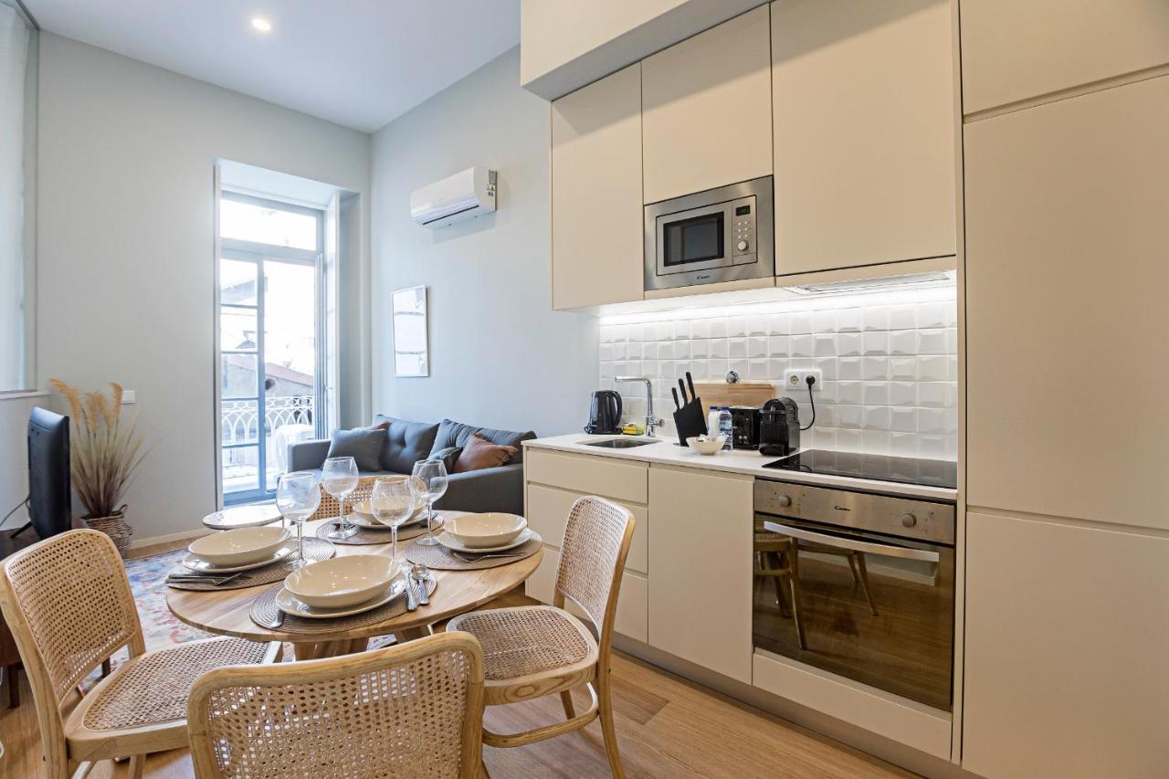 31 Janeiro 157 - Stylish 1Br W/ Ac & Balcony By Lovelystay OOporto Esterno foto