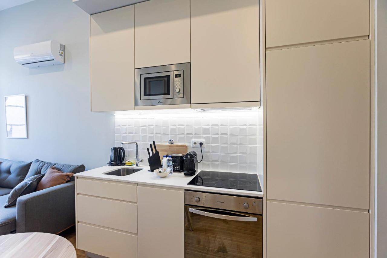31 Janeiro 157 - Stylish 1Br W/ Ac & Balcony By Lovelystay OOporto Esterno foto